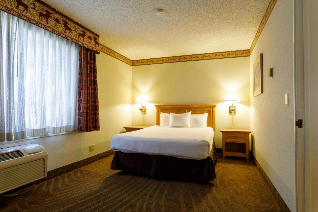 Hotel Gold Country And Casino By Red Lion