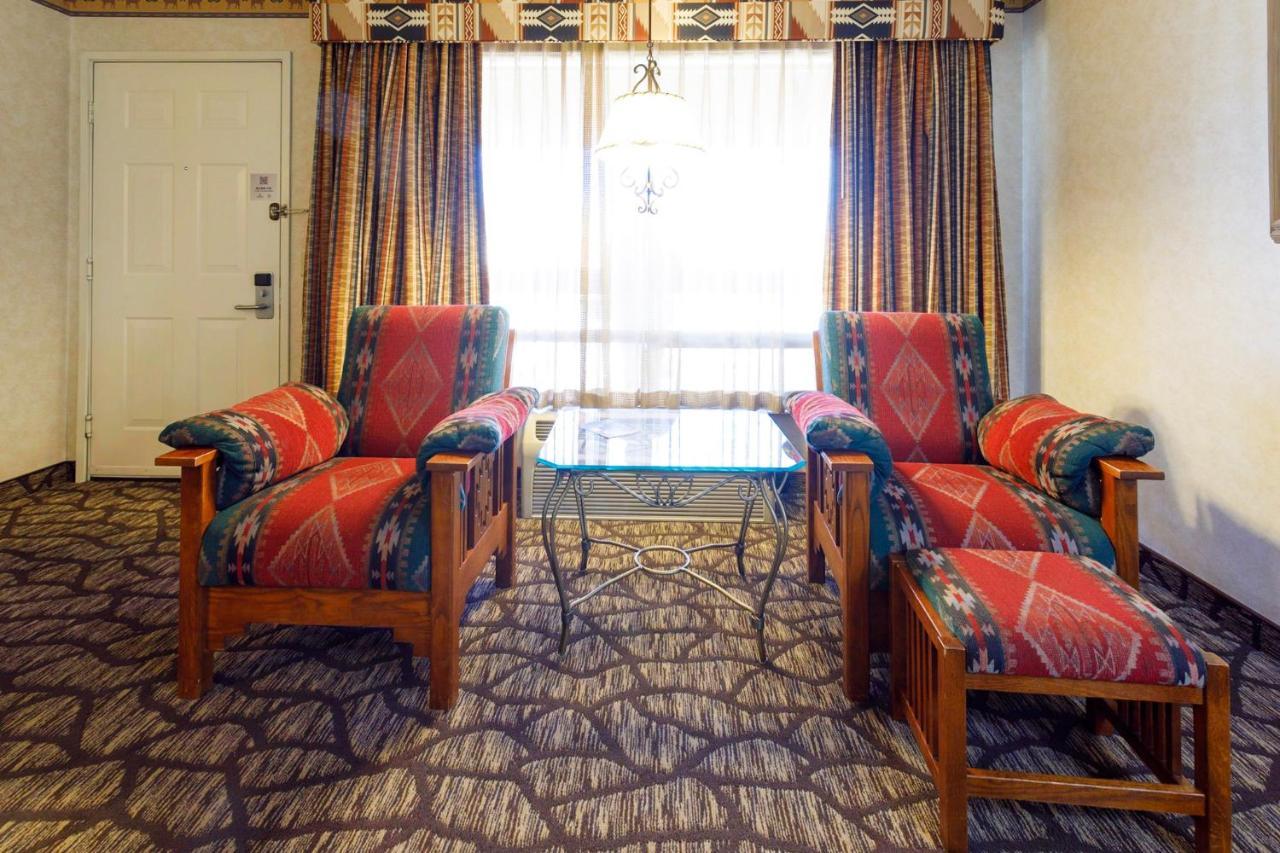 Gold Country And Casino By Red Lion 2*