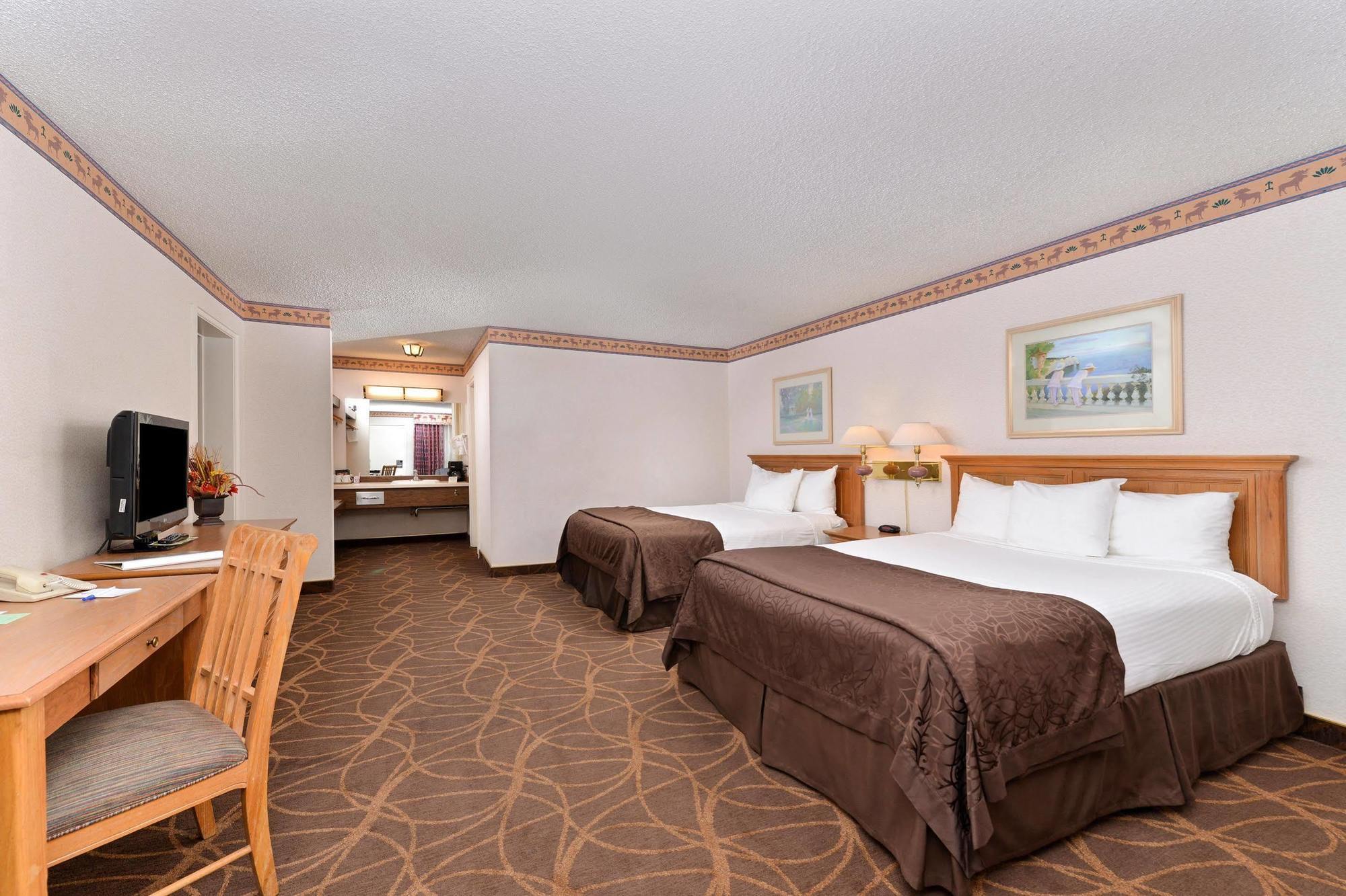 Hotel Gold Country And Casino By Red Lion